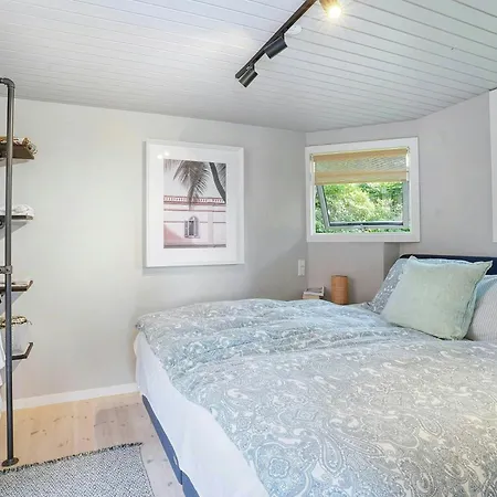 Summer House Idyll Near Forest And Vakantiehuis