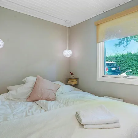 Summer House Idyll Near Forest And Hornbæk